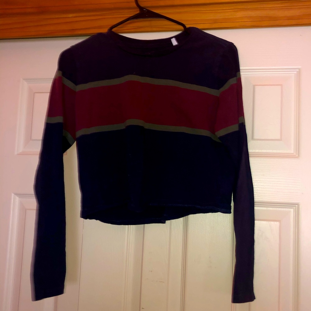 Navy striped cropped long sleeve